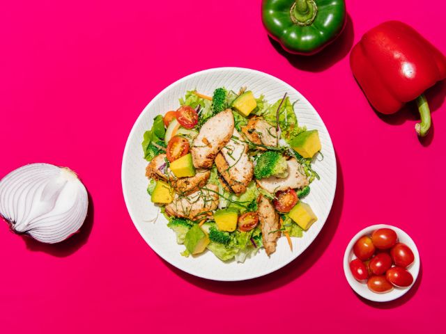 Rico Taco_Grilled spicy chicken salad, almond & avocado salad_menu_image