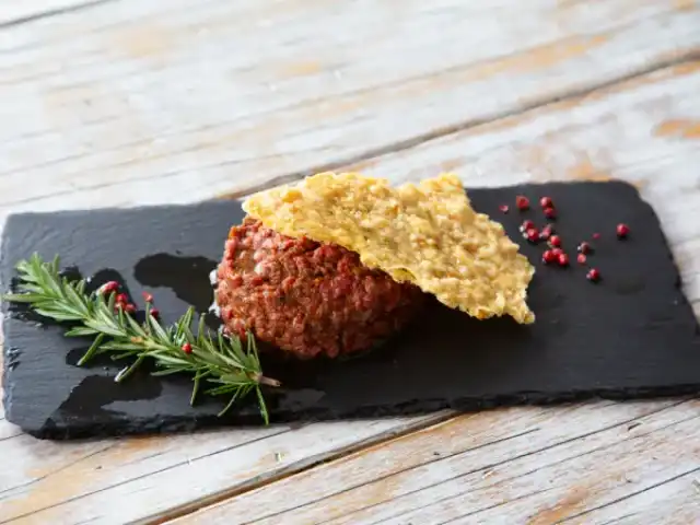 ANEMOS Restaurant_Beef Tartare “Soutzoukaki”_menu_image