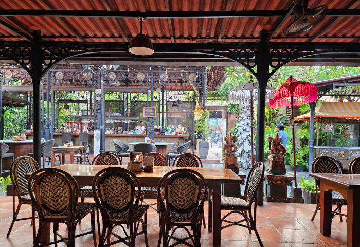 Made's Warung Seminyak_restaurant_food_image